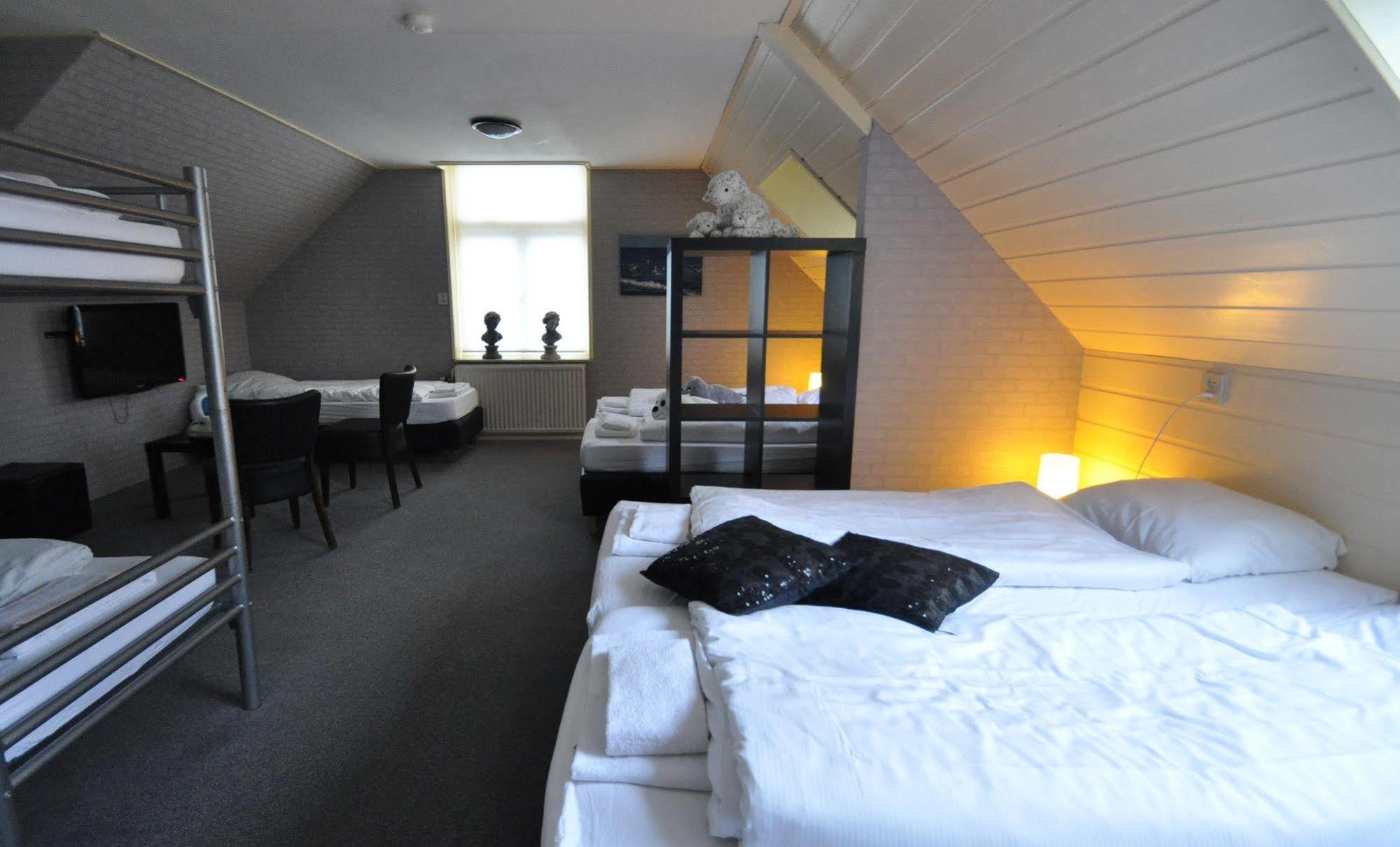 Hotel Waddengenot Pieterburen Luaran gambar